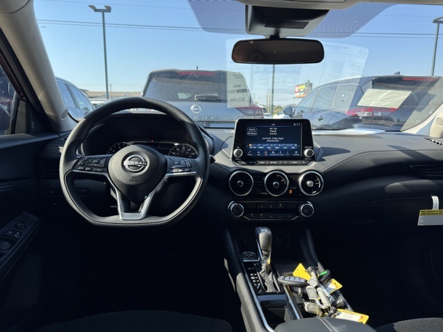 2025 Nissan Sentra SV photo 3