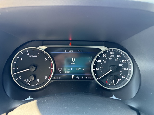 2025 Nissan Sentra SV photo 4