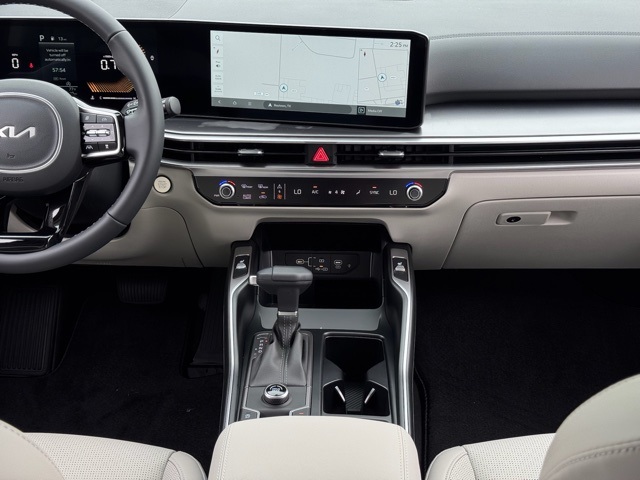 2025 Kia Sorento S - 3