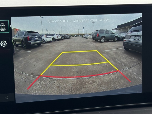 2025 Kia Sorento S - 5