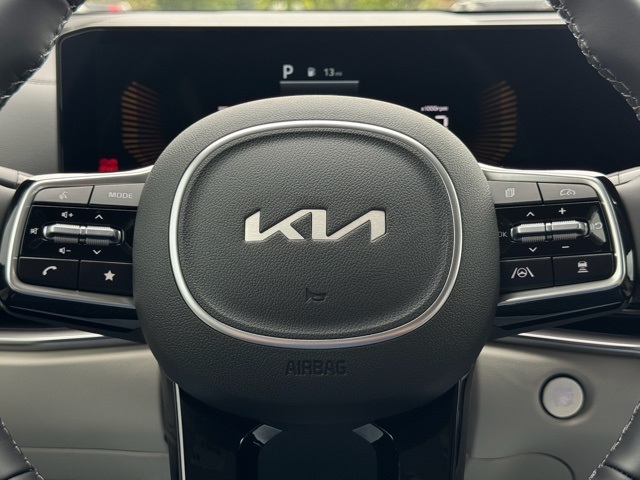 2025 Kia Sorento S - 7