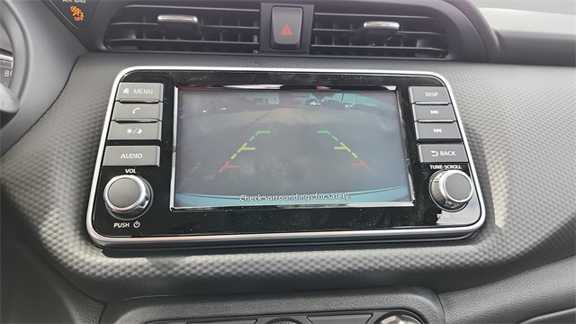 2025 Nissan Kicks Play