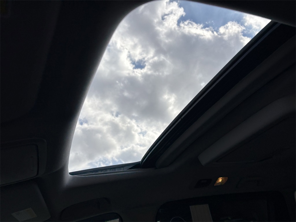 2025 Honda Odyssey Elite  at Community Honda