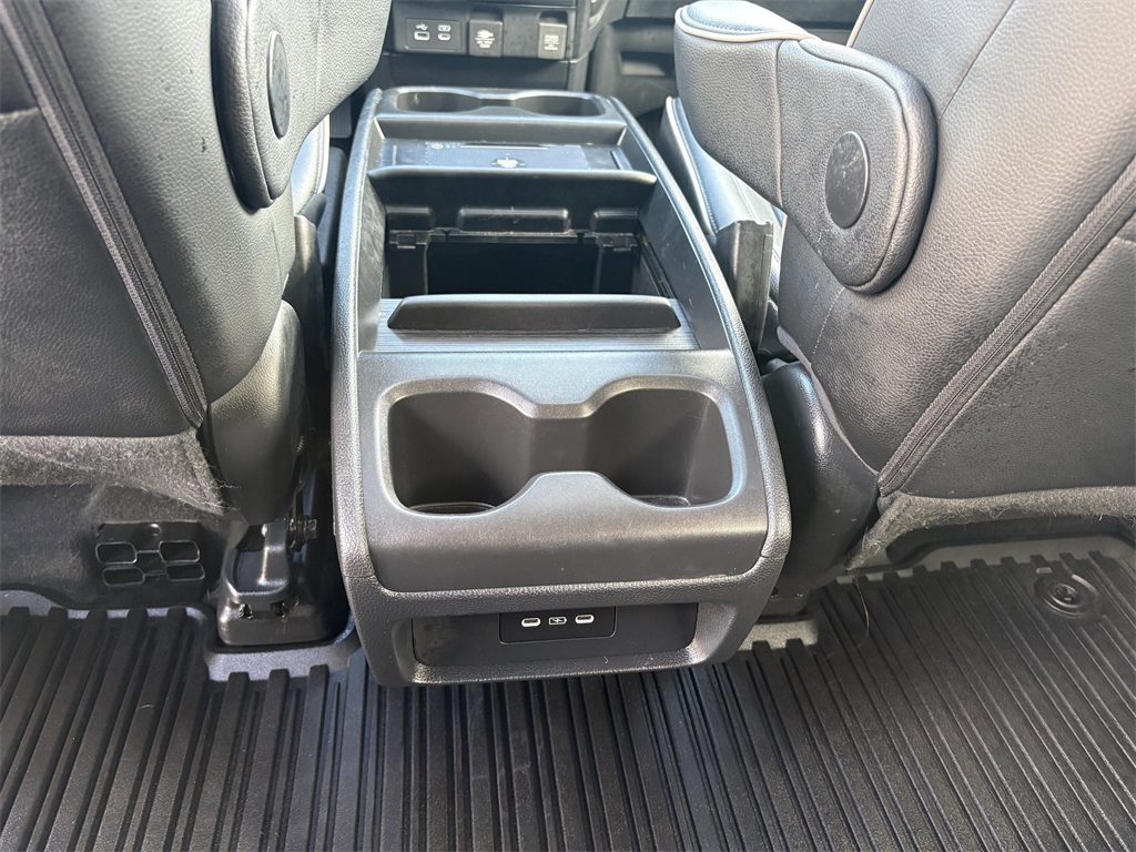 2025 Honda Odyssey Elite  at Community Honda