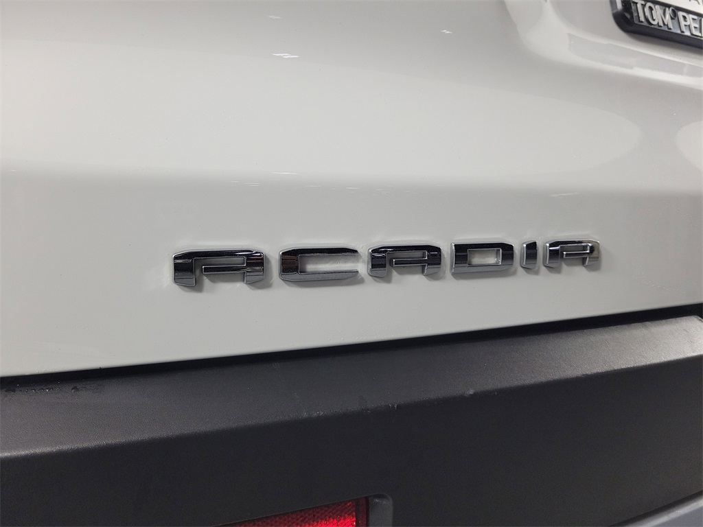 2023 GMC Acadia SLT - 4