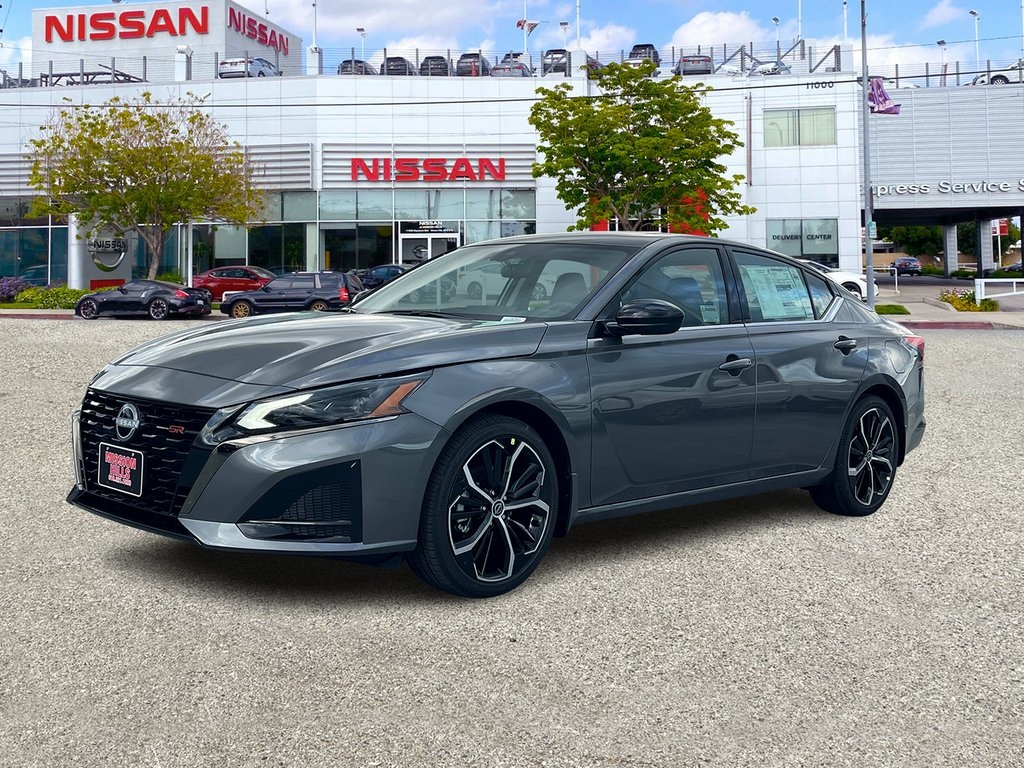 2025 Nissan Altima 2.5 SR