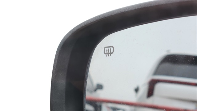 2018 Dodge Charger - Image 11