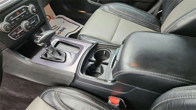 2018 Dodge Charger - Image 13
