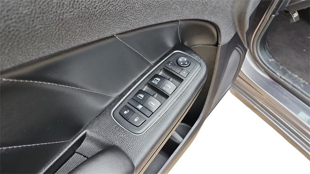 2018 Dodge Charger - Image 23