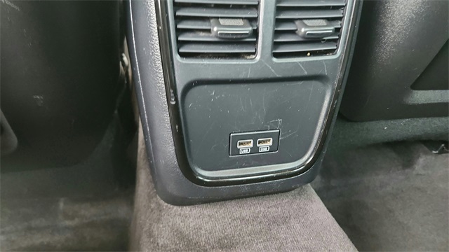 2018 Dodge Charger - Image 28