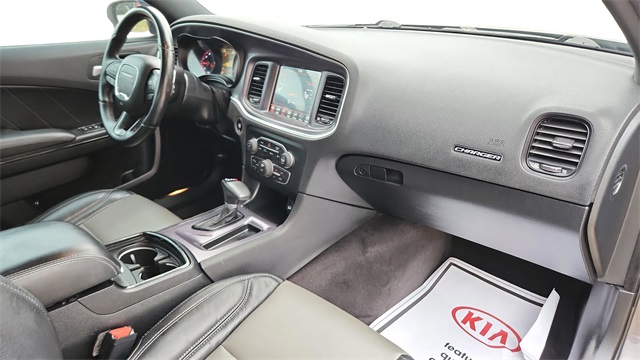 2018 Dodge Charger - Image 29