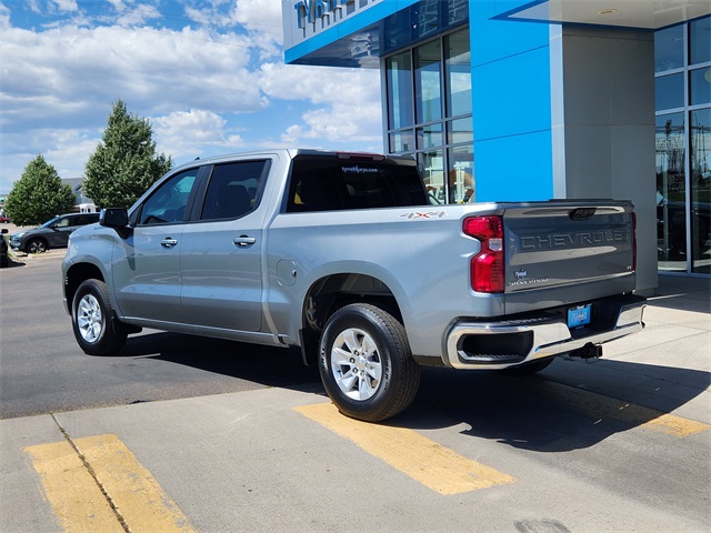 2025 Chevrolet Silverado 1500 LT photo 3