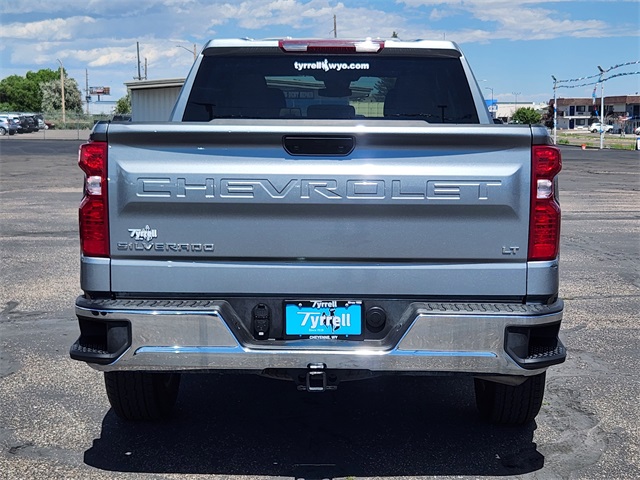 2025 Chevrolet Silverado 1500 LT photo 4