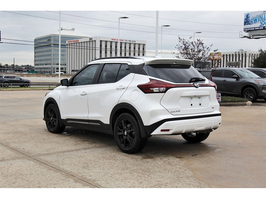 2021 Nissan Kicks SR White at Community Kia