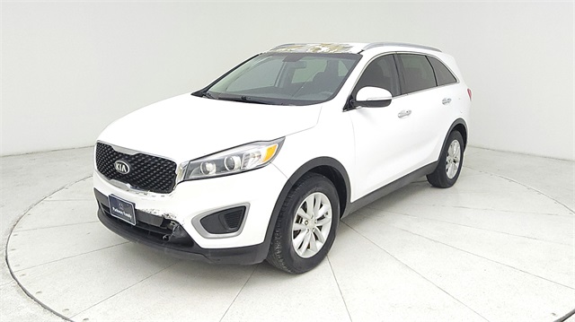 2016 Kia Sorento LX White at Autostrade