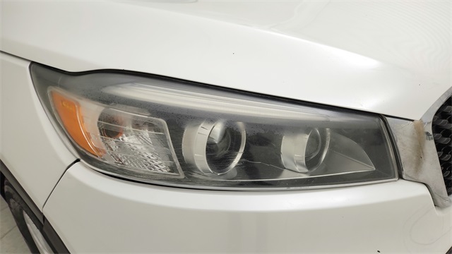 2016 Kia Sorento LX White at Autostrade
