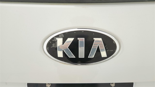 2016 Kia Sorento LX White at Autostrade