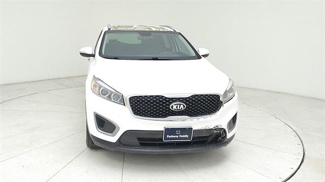 2016 Kia Sorento LX White at Autostrade