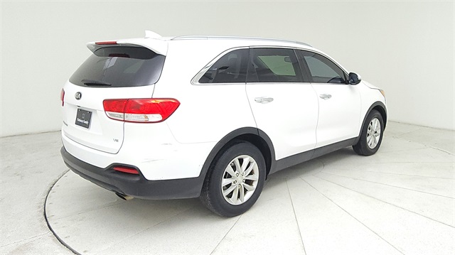 2016 Kia Sorento LX White at Autostrade