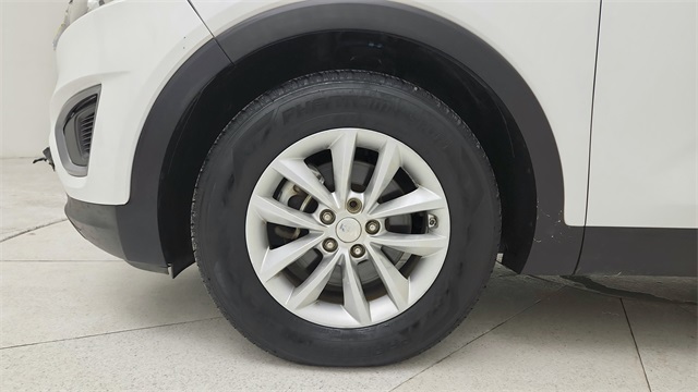 2016 Kia Sorento LX White at Autostrade