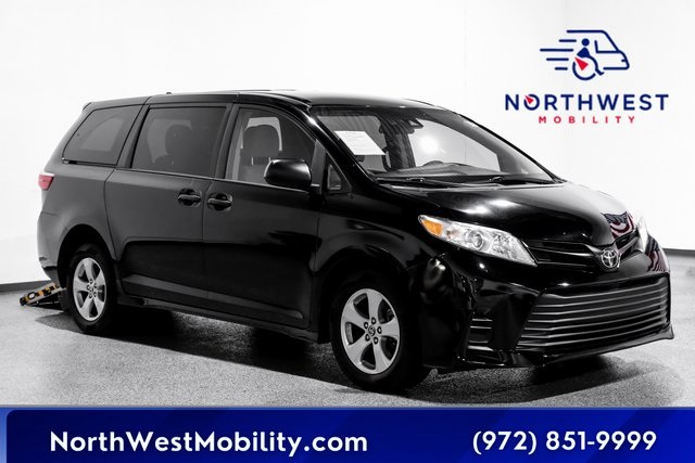 2020 Toyota Sienna L's photo