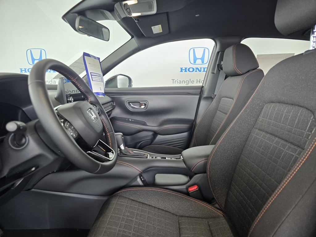 Thumbnail: 2025 Honda HR-V - 11