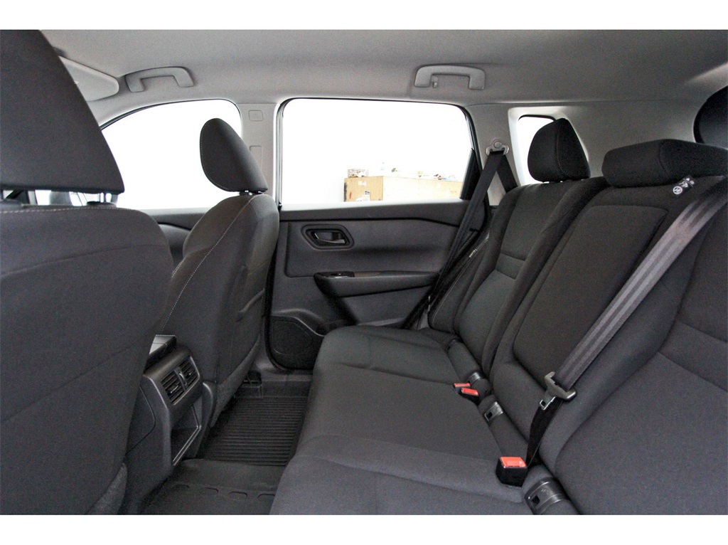 2025 Nissan Rogue S - 9