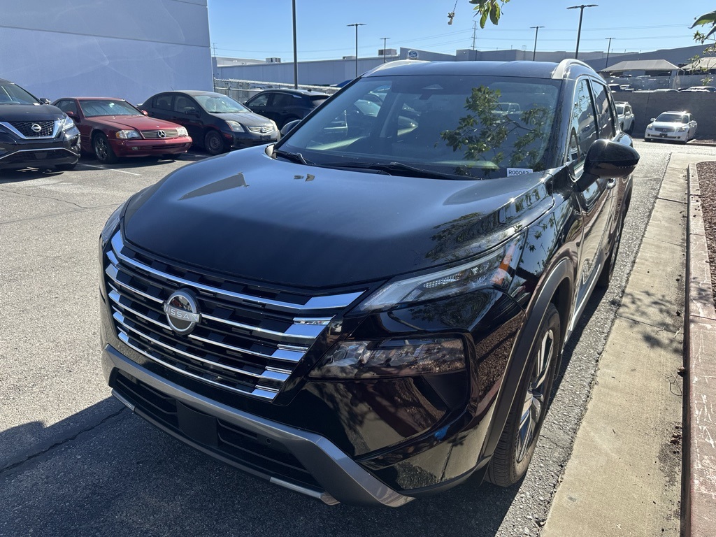2024 Nissan Rogue SL