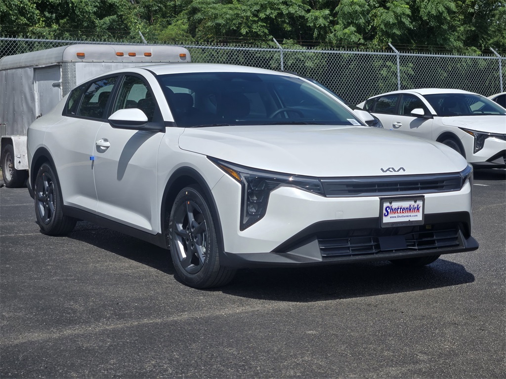 2025 Kia K4 LXS White at Shottenkirk Kia Fort Bend