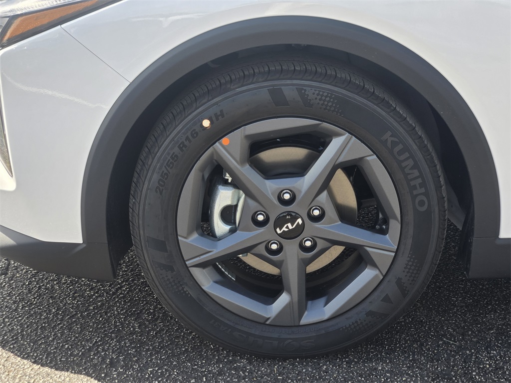 2025 Kia K4 LXS White at Shottenkirk Kia Fort Bend