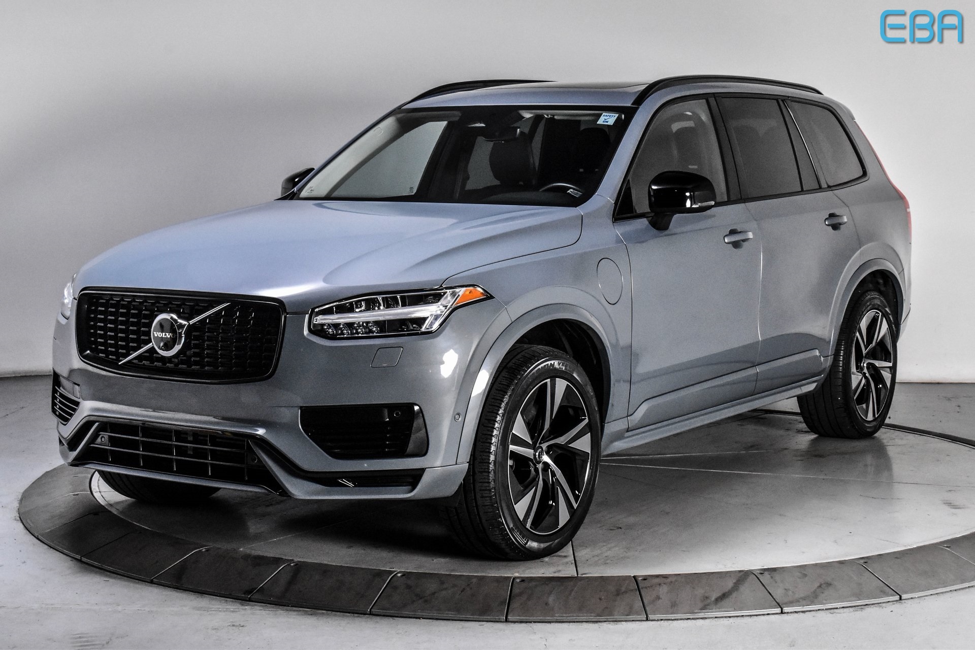 2023 Volvo XC90 Recharge T8 Plus photo 2