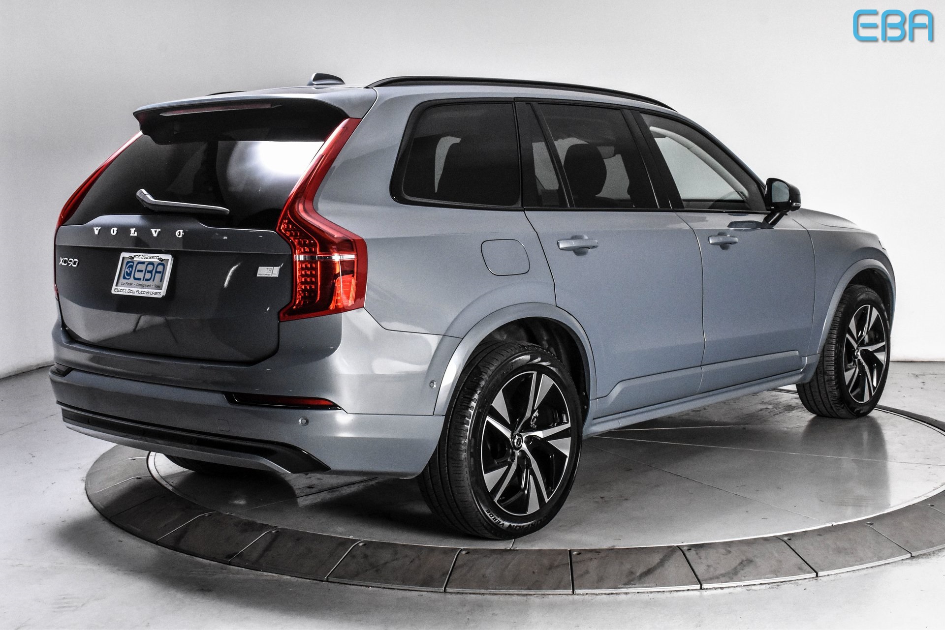 2023 Volvo XC90 Recharge T8 Plus photo 6