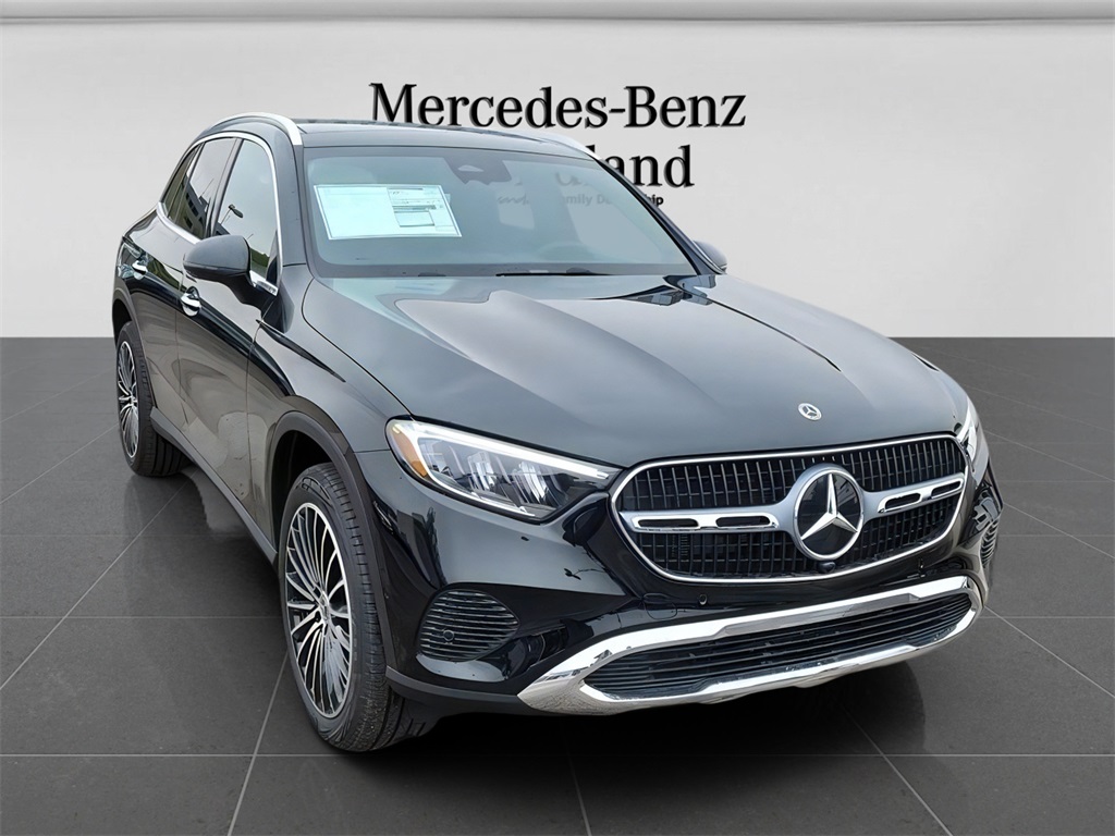 2025 Mercedes-Benz GLC 300 RWD