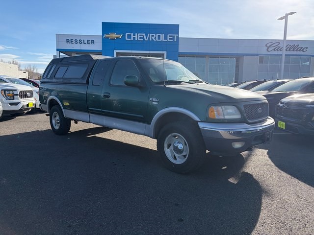 2000 Ford F-150 XL 4WD Extended Cab SB