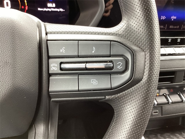 Used Car 2024 Chevrolet Colorado  Trail Boss For Sale Under $35,000 In San Antonio, Texas