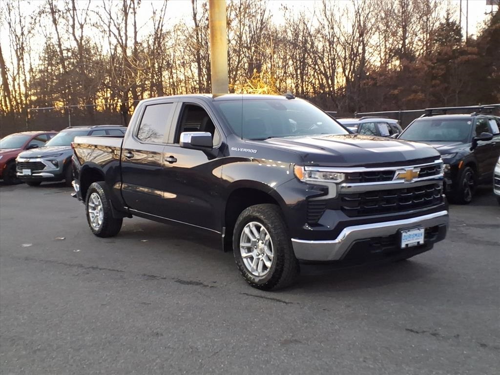 2024 Chevrolet Silverado 1500 LT Crew Cab 4WD