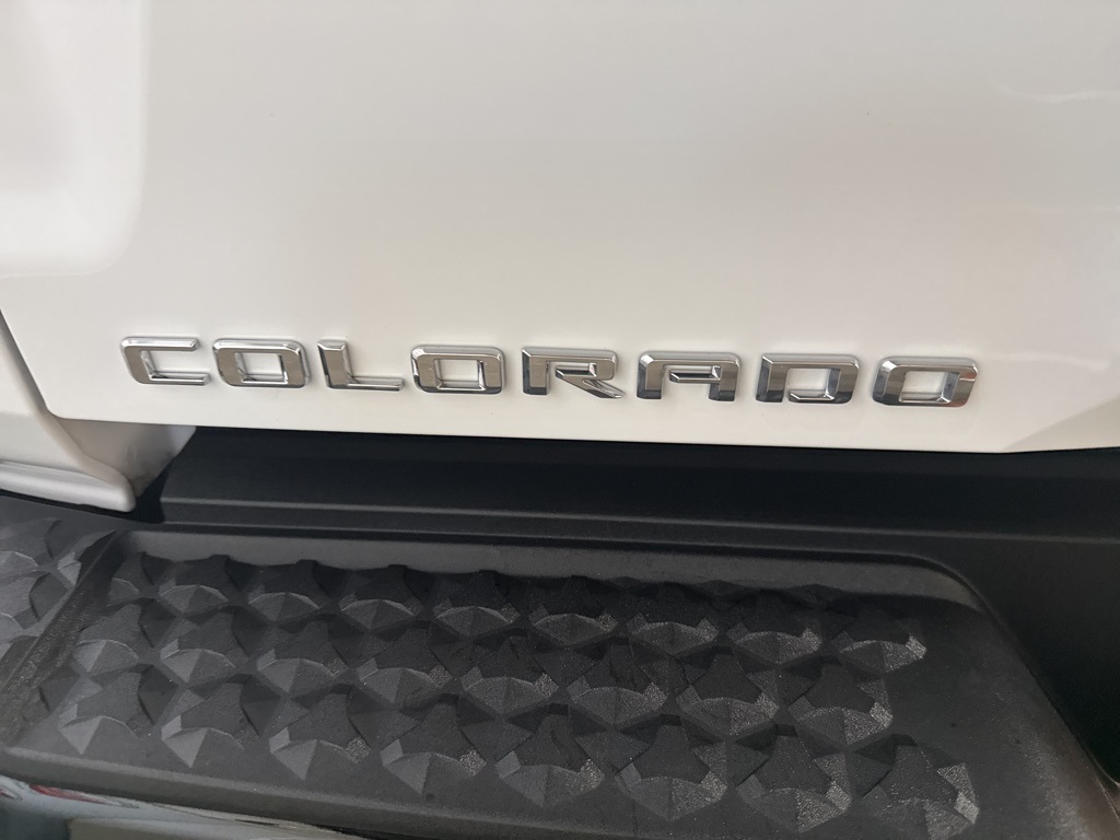 Thumbnail: 2023 Chevrolet Colorado - 18
