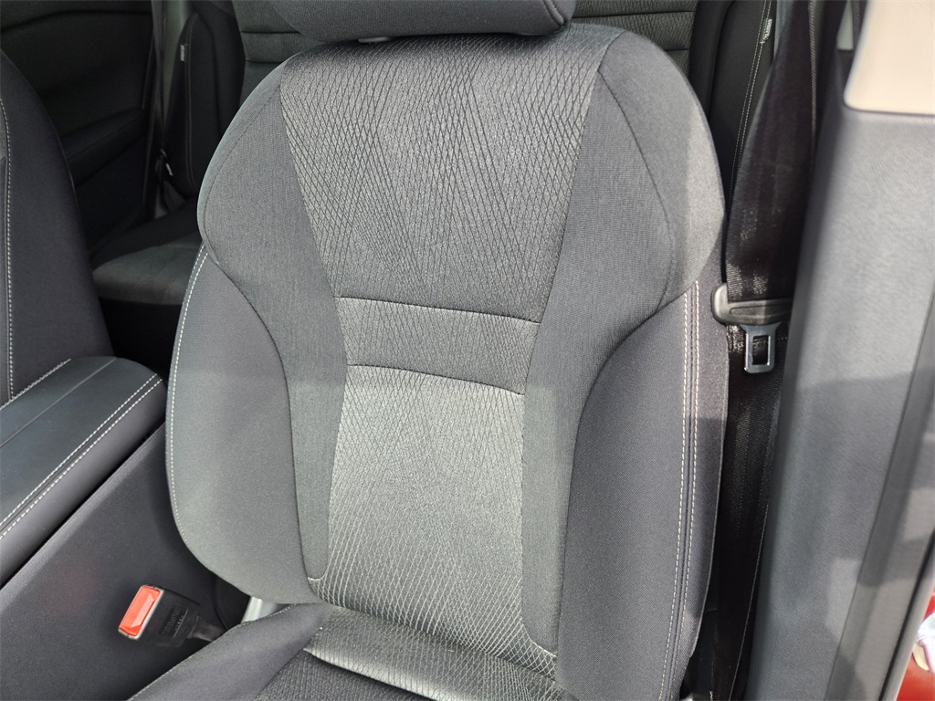 2026 Nissan Rogue SV - 9