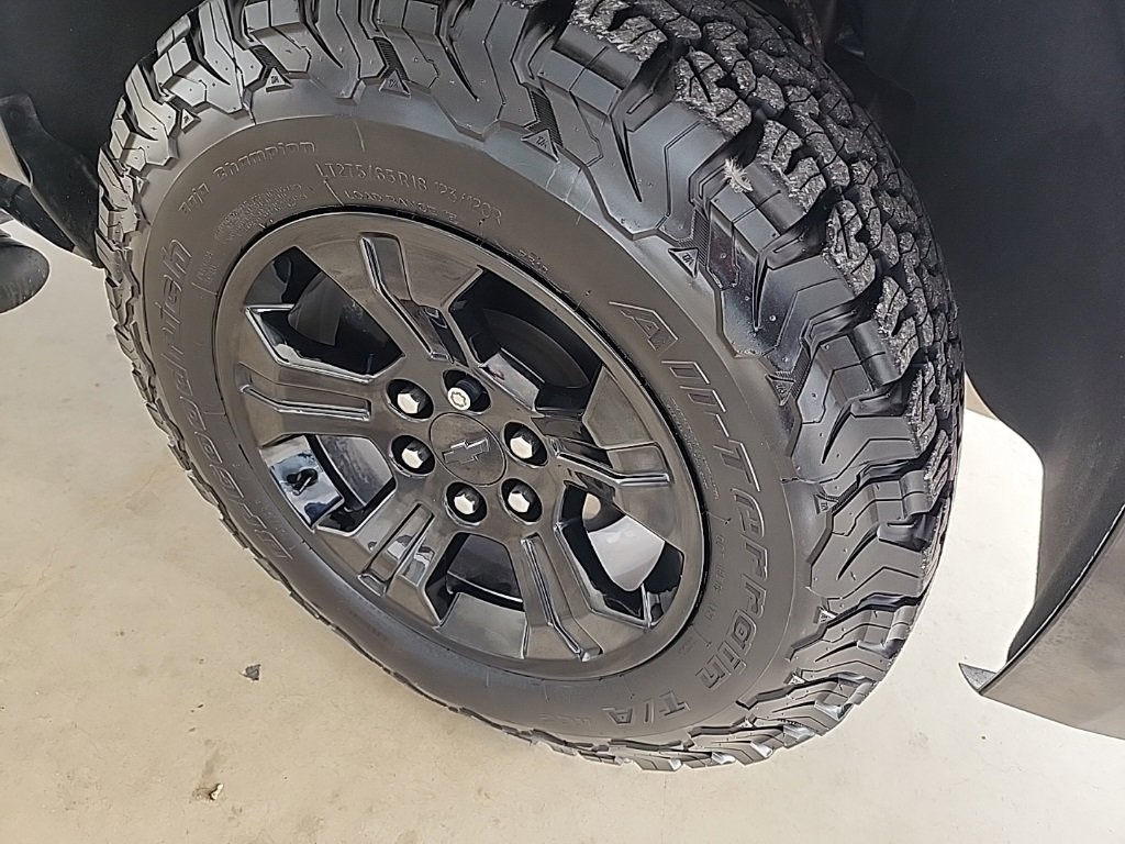 Used Car 2020 Chevrolet Tahoe  Lt For Sale Under $35,000 In Floresville, Texas