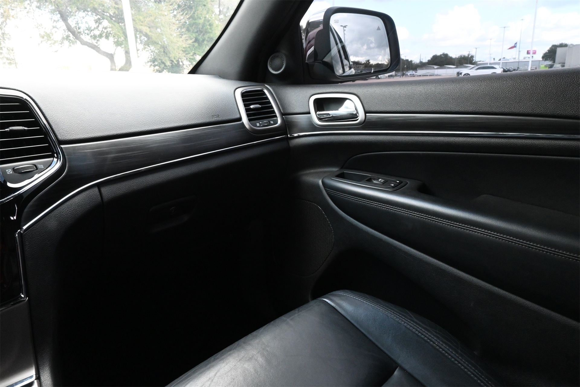 2020 Jeep Grand Cherokee Limited Red at Texan Dodge Chrysler Jeep Ram