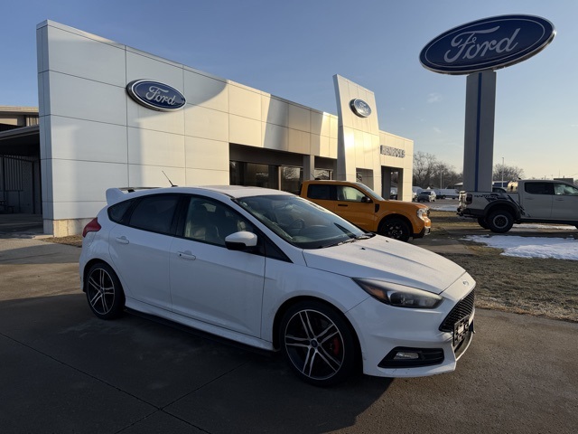 2018 Ford Focus ST