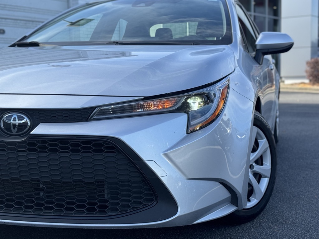 2022 Toyota Corolla LE photo 4