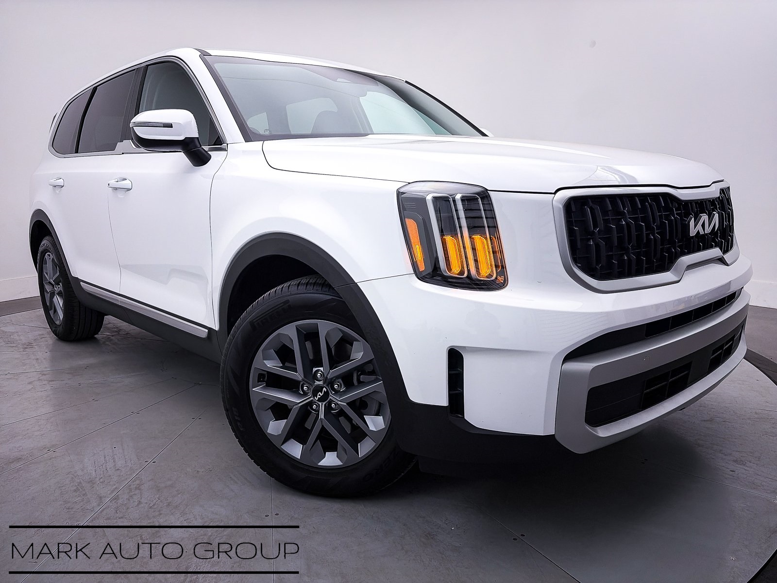 2025 Kia Telluride LX