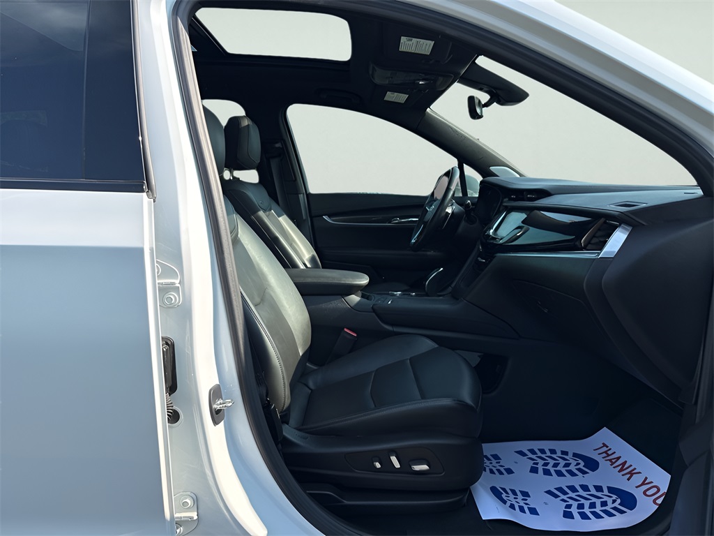 2023 Cadillac XT6