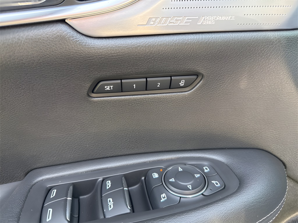 2023 Cadillac XT6