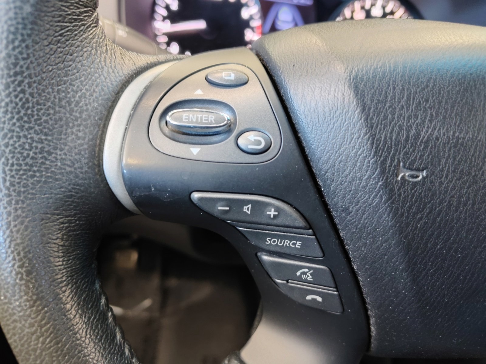 Used Car 2015 Nissan Pathfinder  Sv For Sale Under $10,000 In San Antonio, Texas