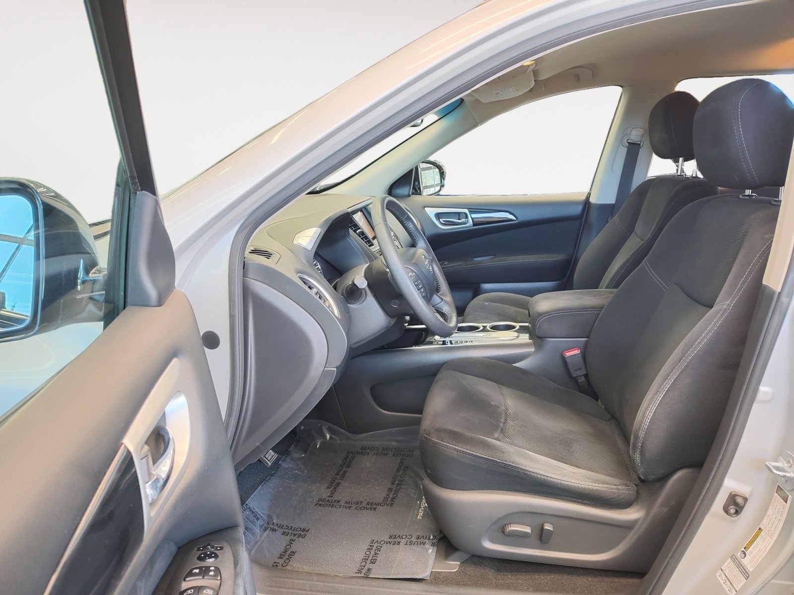 Used Car 2015 Nissan Pathfinder  Sv For Sale Under $10,000 In San Antonio, Texas