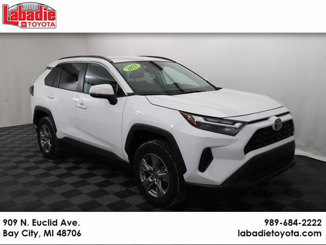 2025 Toyota RAV4 XLE AWD