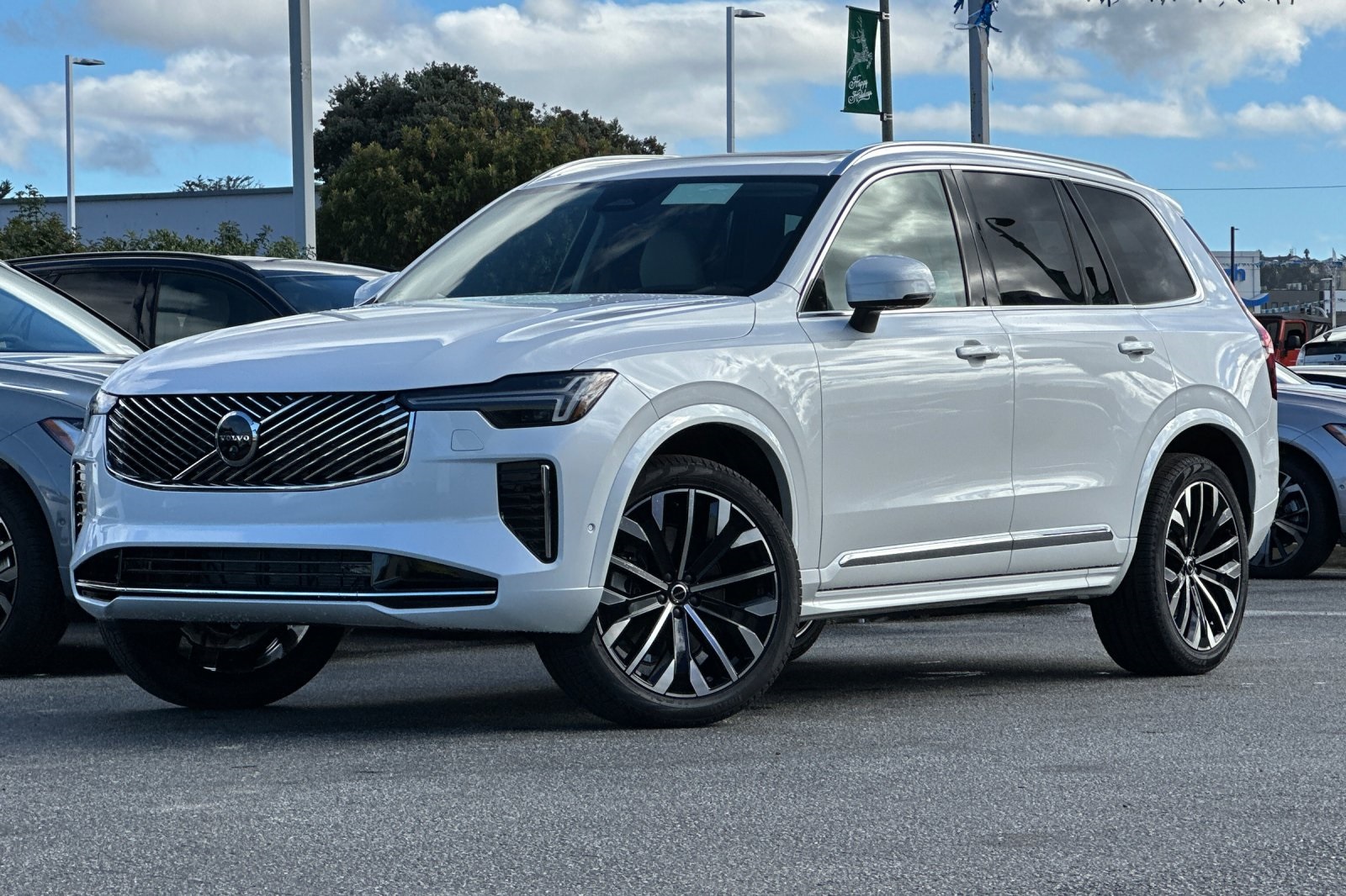 2026 Volvo XC90 B6 Ultra 7-Passenger AWD