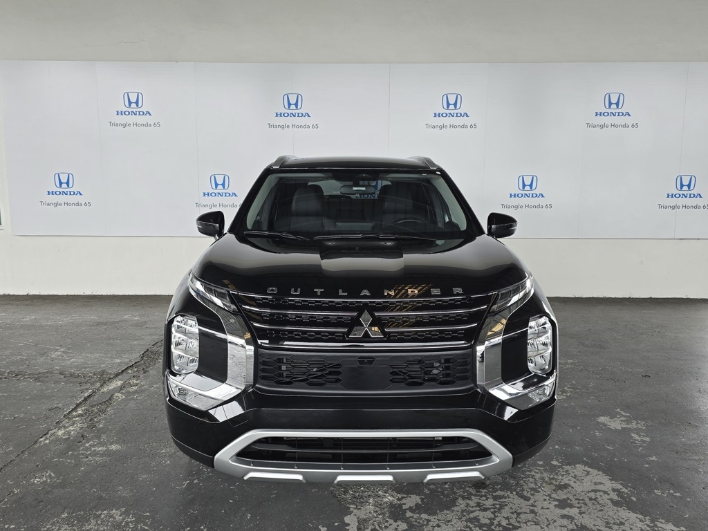 Thumbnail: 2024 Mitsubishi Outlander - 2